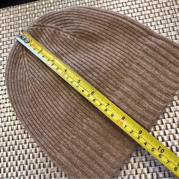 Amour Vert Set 100% Cashmere Colby Hat & Jolie Scarf Cafe Au Lait - Picture 6 of 10